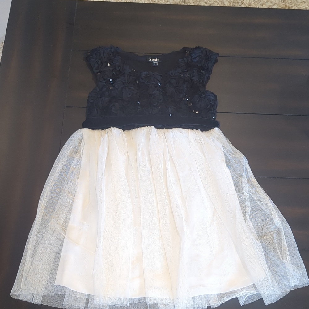 Zunie Black and Cream Floral Kids Dress
